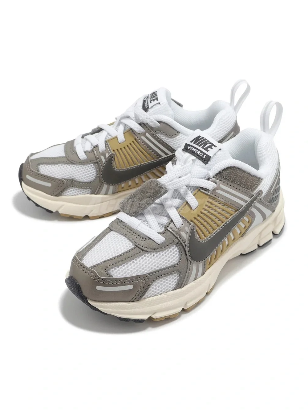 Nike Vomero 5 Metallic Pewter Parachute Beige Kids Shoes SZ 1.5Y Replacement Box